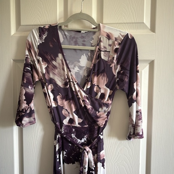 Pink blush maternity and nursing friendly dress - Picture 2 of 3